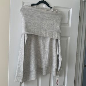 New with tags. Jessica Simpson Cowl Neck Sweater. Size Medium